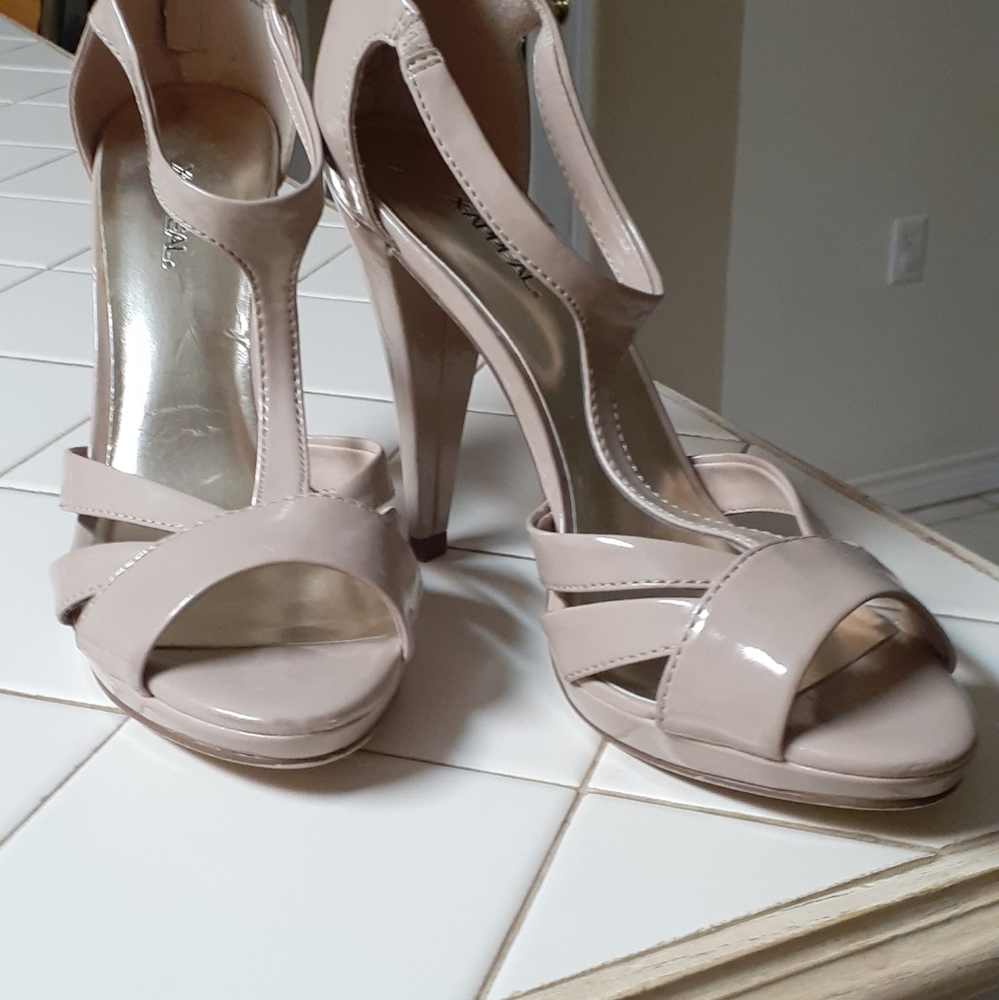 Nice tan color high heels